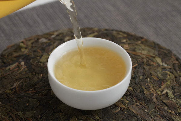 HelloYoung 357g Yunnan Pu-erh Tea Banzhang Big Leaf Pu-erh Raw Cakes Seven Seeds Cake Tea
