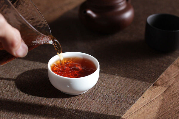 HelloYoung 357g Pu'er Tea Da Shu Cheng Yun Icelandic Ripe Tea Seven Seed Cake