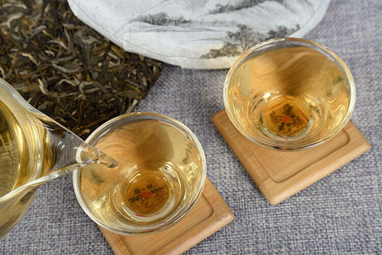 HelloYoung Yunnan Pu'er Raw Tea 357g Nannuo Raw Tea Cake Pu'er Raw Tea Cake 357g南糯生饼 普洱生茶饼