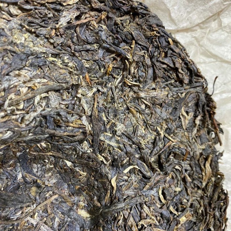 HelloYoung Iceland Puer Spring Tender Leaf Sheng Puerh Tea 357g Yunnan Mengku