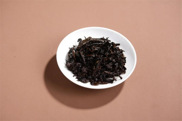 HelloYoungPuer Raw tea-cake puerh resistant brewing bright color sweet Old ban zhang Tea