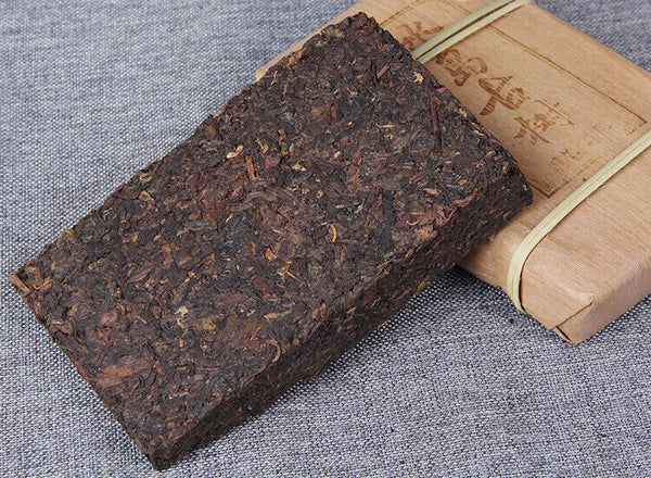 Pu'er Ancient Tree Camphor Fragrance Pu'er Tea Brick Ripe Tea Yunnan Tea 500g