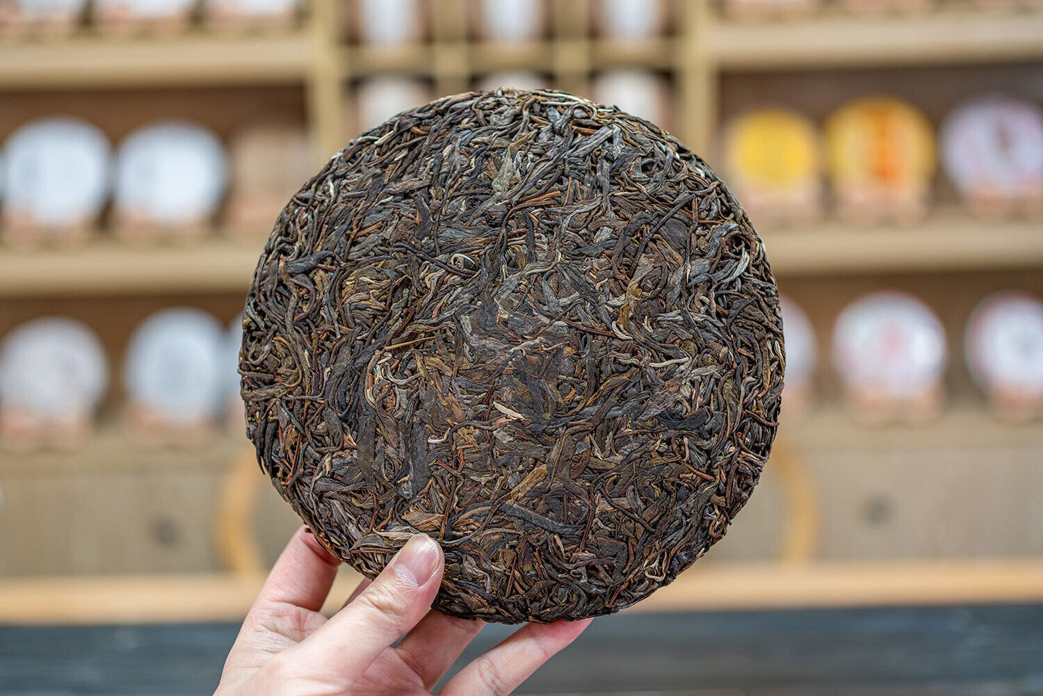 HelloYoung 357g Jingmai Pu'er Raw Tea Cake Yunnan Ancient Tree Pu'er Seven Seed Cake Tea