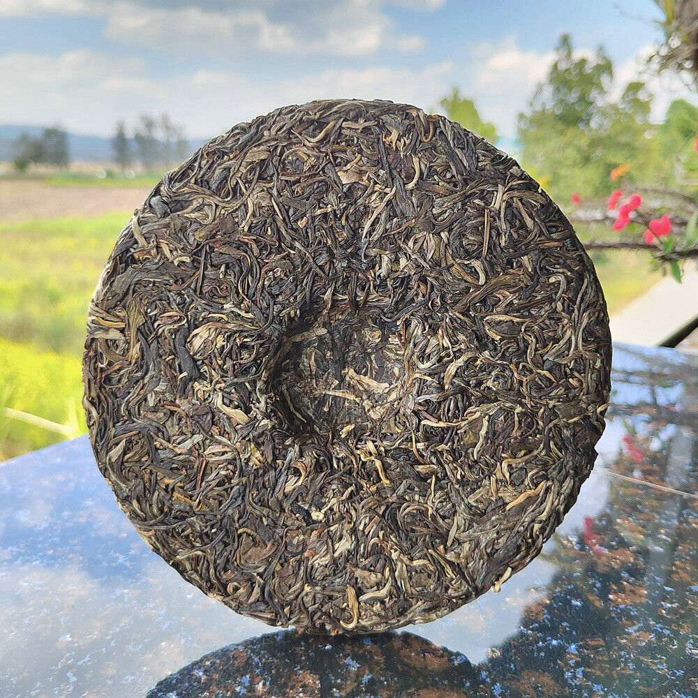 HelloYoung 357g Laobanzhang Raw Tea First Spring Pu-erh Raw Cake Menghai Pu-erh Tea