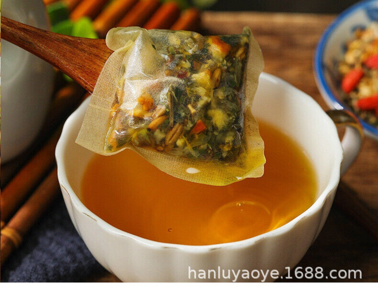 Honeysuckle Chrysanthemum Goji Berry Cassia Seed Herbal Tea Chinese Blend
