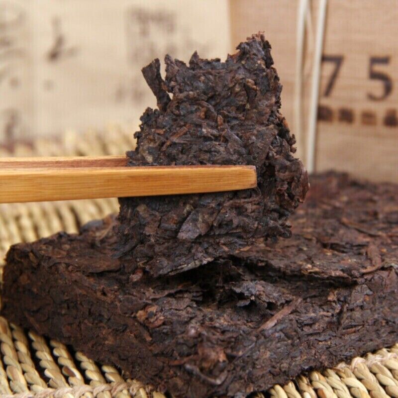 HelloYoung Yunnan Menghai Old Tree Shu Puerh Made By Puer Material 7562 Tea Brick 250g