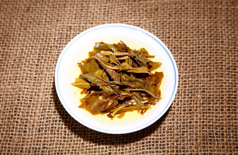 Jishun Hao Strength Pai Pu'er Tea 330g Yunnan Qizi Tea Cake Pu'er Raw Tea Cake