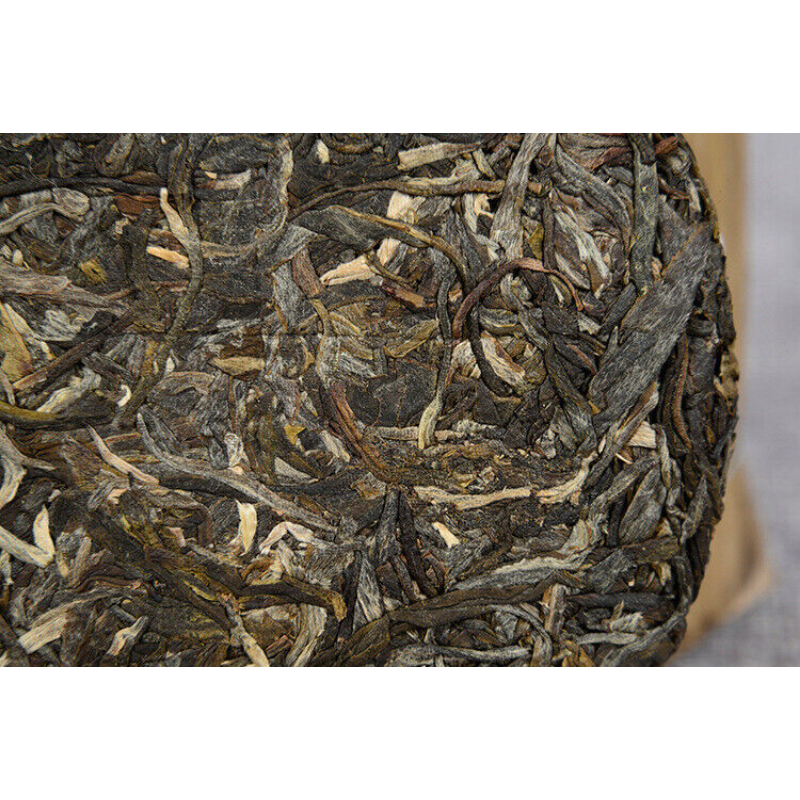 HelloYoung Yunnan Pu'er Tea Icelandic Ancient Tree Cake 100g*3 Early Spring Green Tea