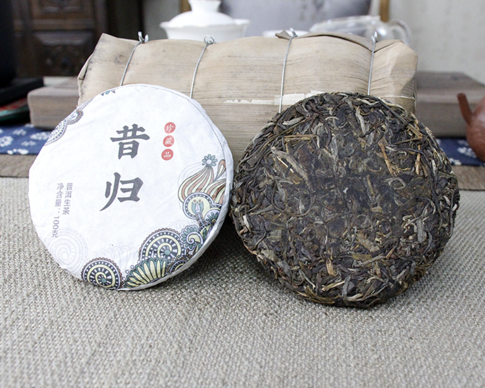HelloYoung 100g 10cakes Yunnan Pu'er tea Bangdong Xigui ancient tree tea mention foothills