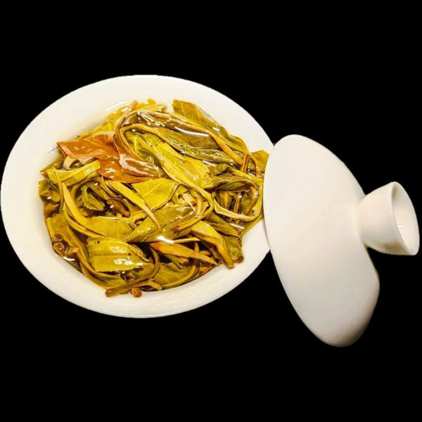HelloYoung Yunnan Tea Nannuo Mountain Pema Ancient Tree First Spring Pu'er Raw Tea 100g