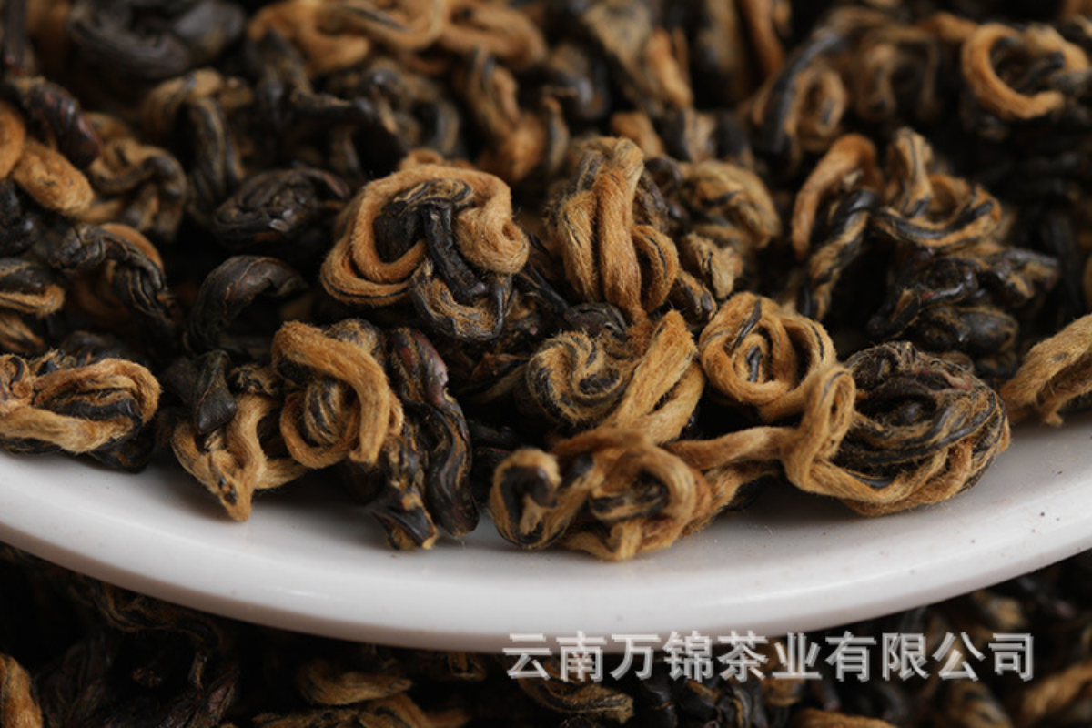 HelloYoung 500g Yunnan Fengqing early spring Yunnan black tea honey fragrance red conch
