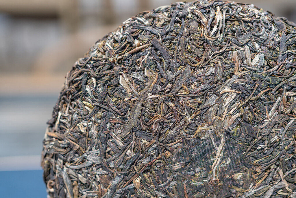 HelloYoung 357g Yunnan Pu'er Tea Raw Tea Bulang Mountain Ancient Tree Tea Cake