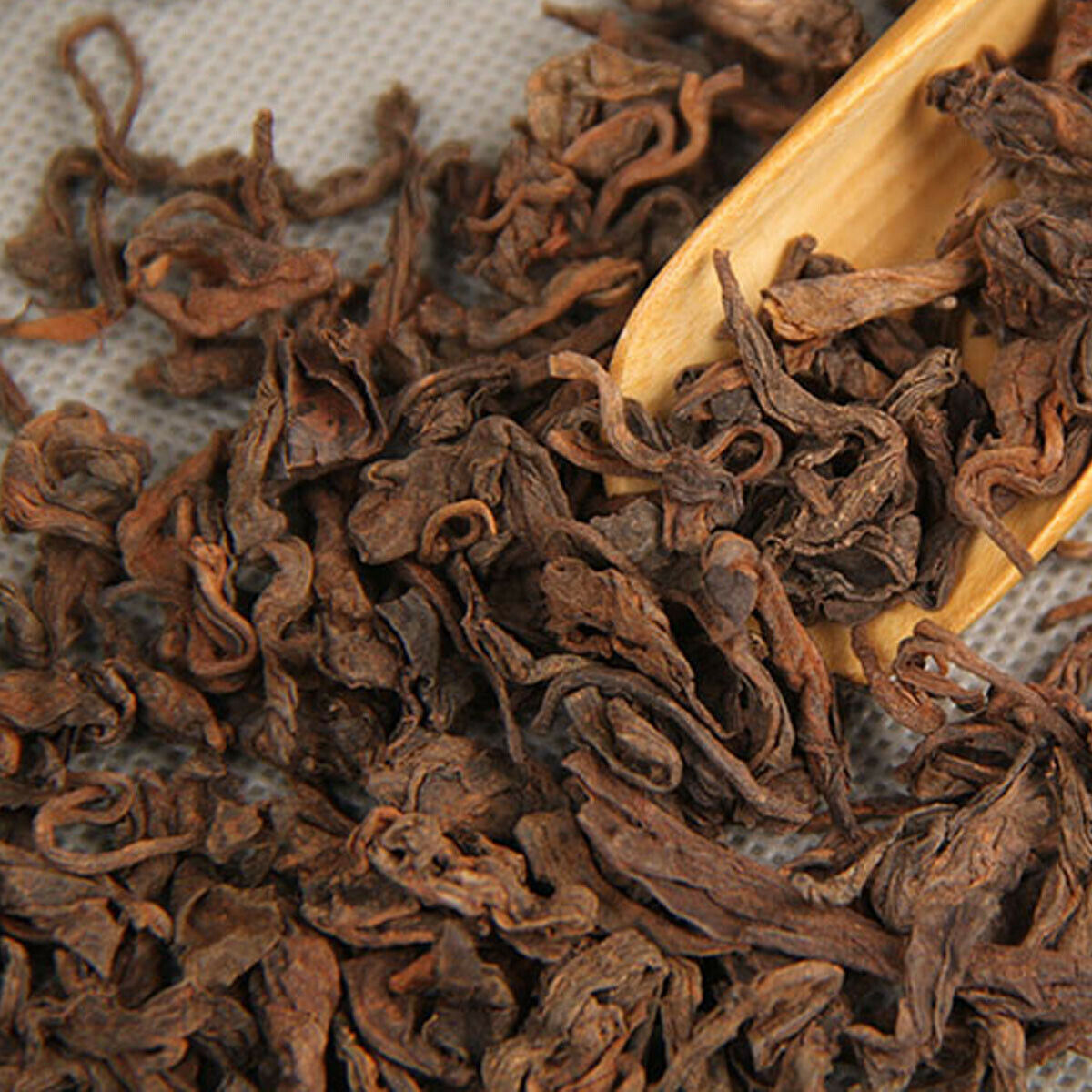 HelloYoung Ripe Puerh Tea Loose Tea Ancient Tree Bamboo Basket Packing Spring Puer Tea 800g