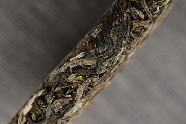 HelloYoung 357g Yunnan Pu-erh Tea Banzhang Green Cake Big Tree Old Tree Pu-erh Raw Cake Tea