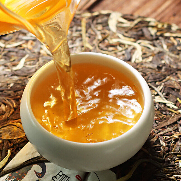 HelloYoung 357g Yunnan Iceland Pu'er tea raw tea ancient tree tea Pu'er seven cakes tea