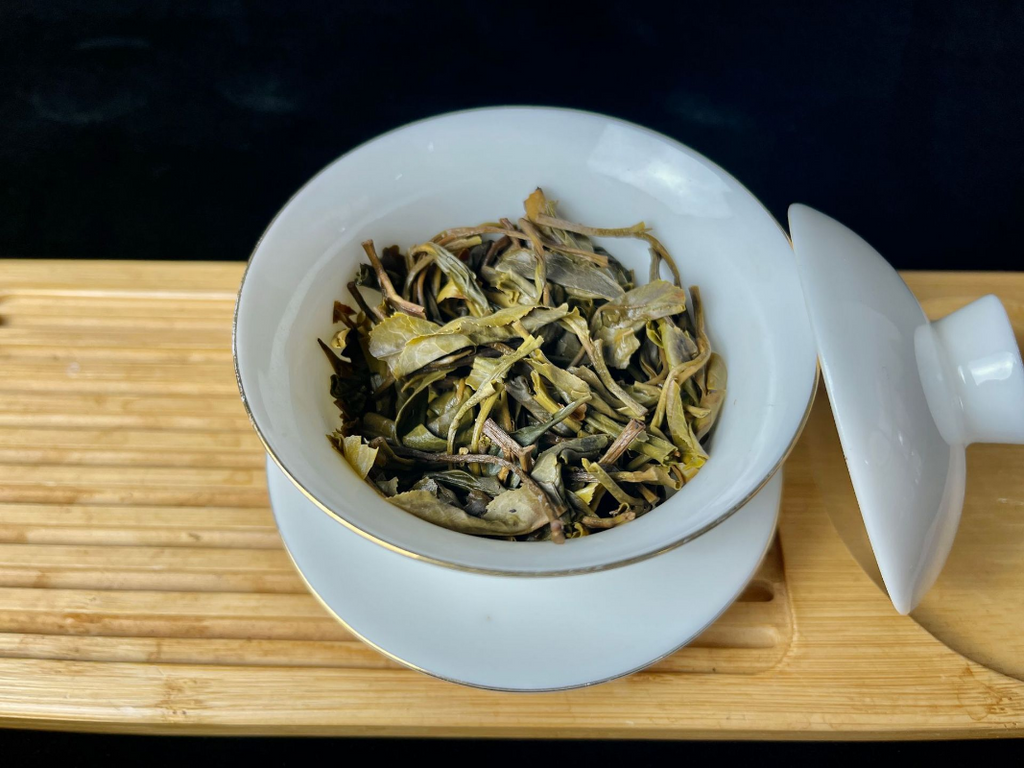 HelloYoung 357g Yunnan Pu'er Raw Tea Cake Baiying Mountain Ancient Pure Material Raw Tea