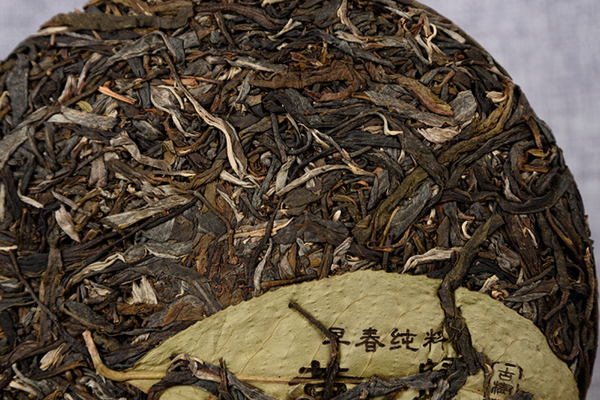 HelloYoung 357g Yunnan Xigui raw cakes seven cakes tea first spring raw tea ancient tea