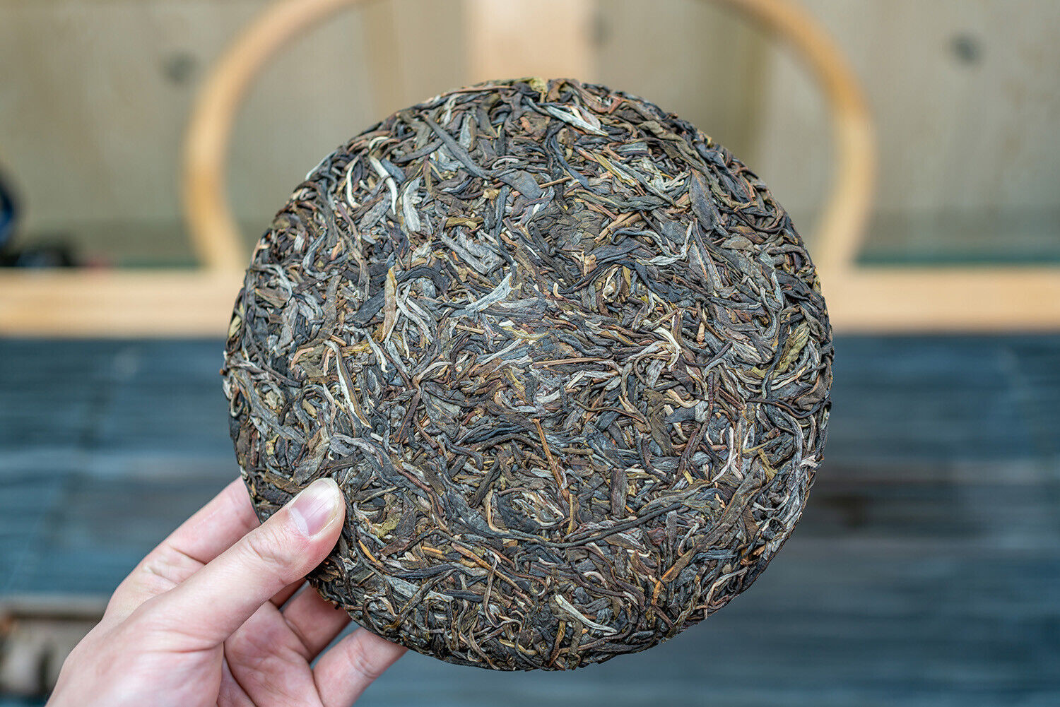 HelloYoung 357g Yunnan Jingmai Xiang Qing Yu Lan Xiang Pu'er Raw Tea Cake Pu'er Cake Tea