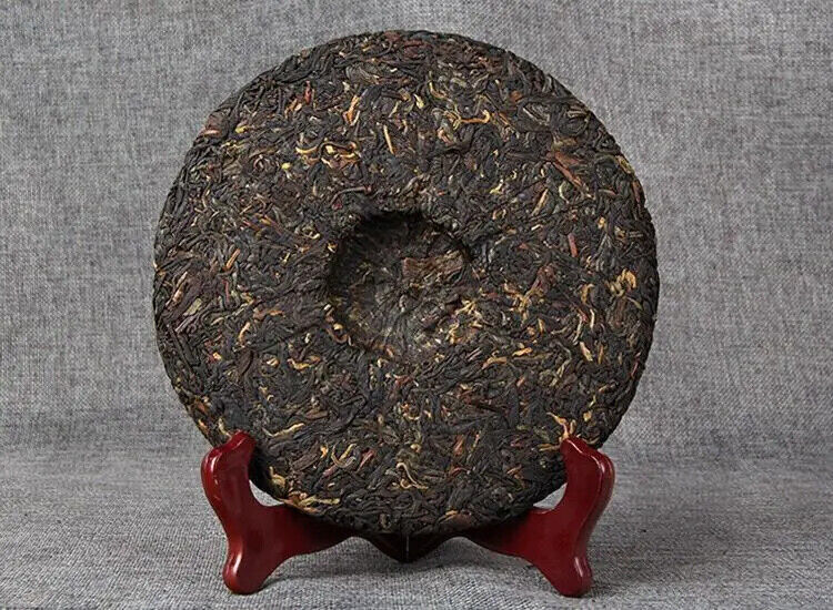 357G Chinese Famous Dian Hong Tea Old Tree Black Tea Cake