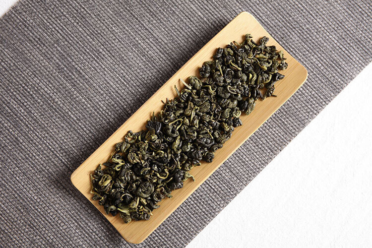 HelloYoung 500g Yunnan green tea Ming Qian two leaves Biluochun 1strong fragrant spring tea