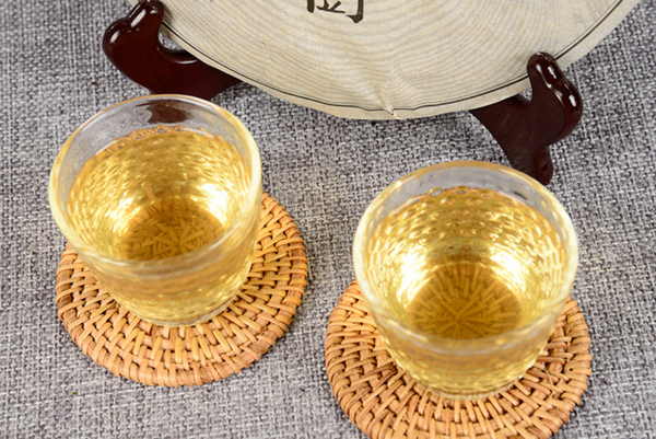 HelloYoung 357g Puerh Tea Hundred Year Old Tree Raw Tea Cake Golden Leaf Puerh Tea Cake