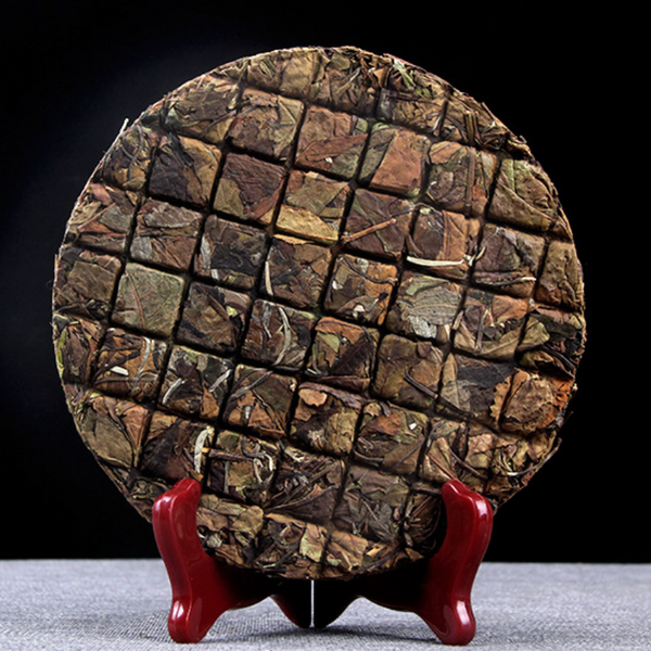 200g Old White Tea Ancient Tree Tea Cake Yunnan Yiwu Organic Spring Tea