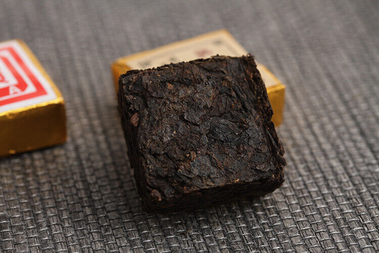 HelloYoung Menghai Pu'er ripe tea small square brick tea leaves sinensis word Pu'er tuocha