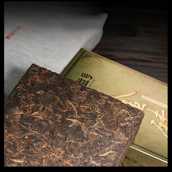 HelloYoung TeaYunnan Natural Cooked Pu-erh Black Tea 1000g Chinese Aged Pu-Erh Tea Gold Brick