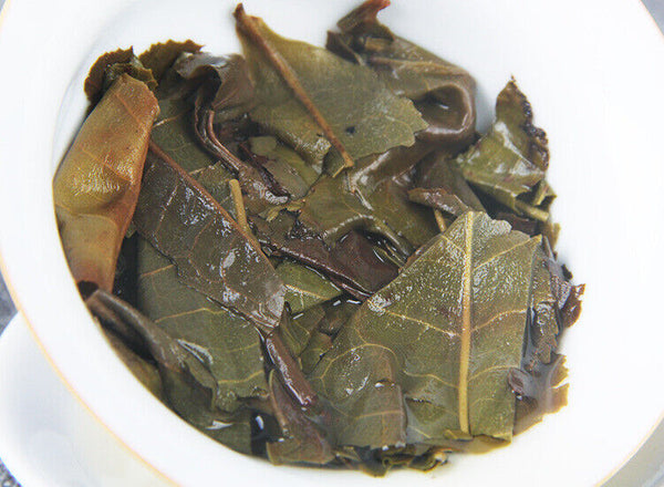 HelloYoung 357g Yunnan Pu'er Raw Tea Seven Seed Cake Tea Leaves Lincang Iceland Gold Leaf