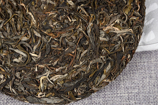 HelloYoung 357g Banzhang Raw Tea Cake Lao Banzhang Raw Tea Cake Yunnan Tea