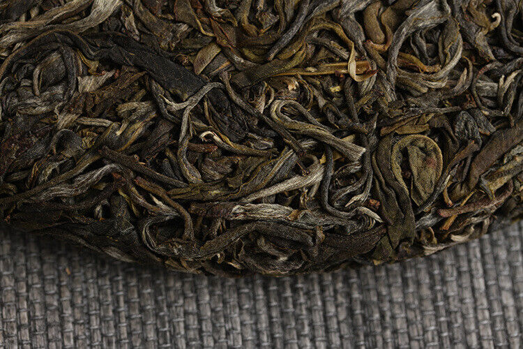 HelloYoung 357g Yunnan Pu-erh Tea Banzhang Green Cake Big Tree Old Tree Pu-erh Raw Cake Tea