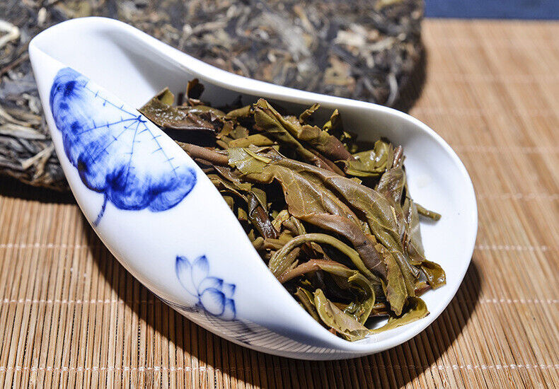 Yiwu Ancient Tree Green Tea Cake 357g Yunnan Pu'er Raw Tea Cake  Raw Tea Cake