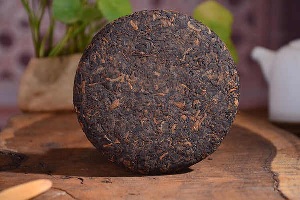 HelloYoung High Quality Puerh Ripe Tea Cake Golden Bud Tea Cake 100g