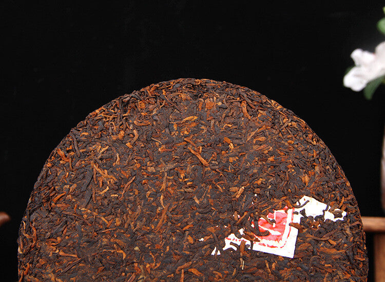 357G  Ripe Cake Chunhai Brand Imperial Tea 2006 Yiwu Ancient Tree Pu-erh Tea