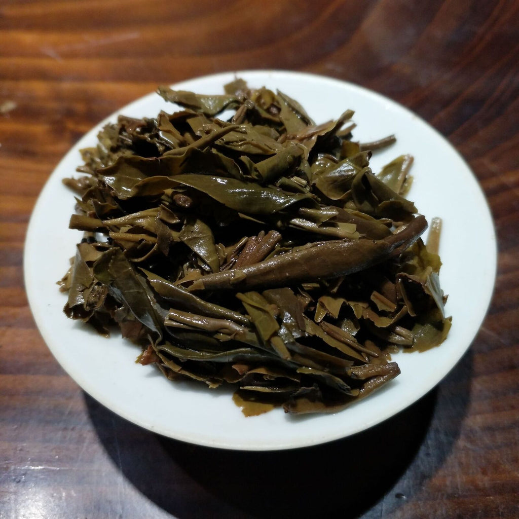 HelloYoung Menghai Old Tea Yunnan Seven Seeds Cake Chen Xiang Raw Tea 357g/12.59oz
