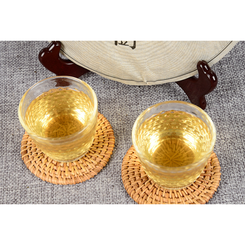 HelloYoung Pu-Erh Tea Hundred Year Old Tree Tea Cake Golden Leaf Gift Tea 357g