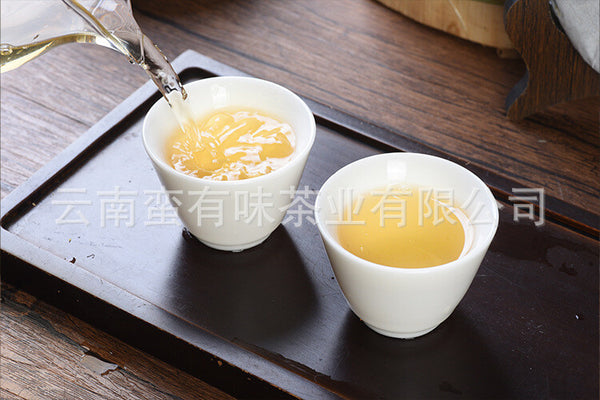 Yunnan Baihao Silver Needle 357g Jinggu Single Bud Moonlight White Tea Cake