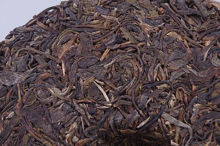HelloYoung 357G Yunnan Pu'er Tea Icelandic Ancient Tree Seven Seed Cake Raw Tea