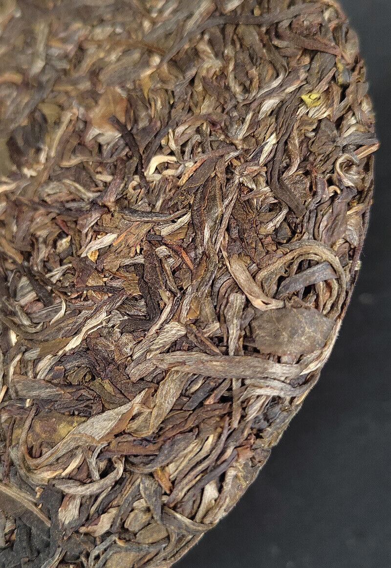 HelloYoung Puerh Raw Tea Cake 357g Yunnan Menghai Tea