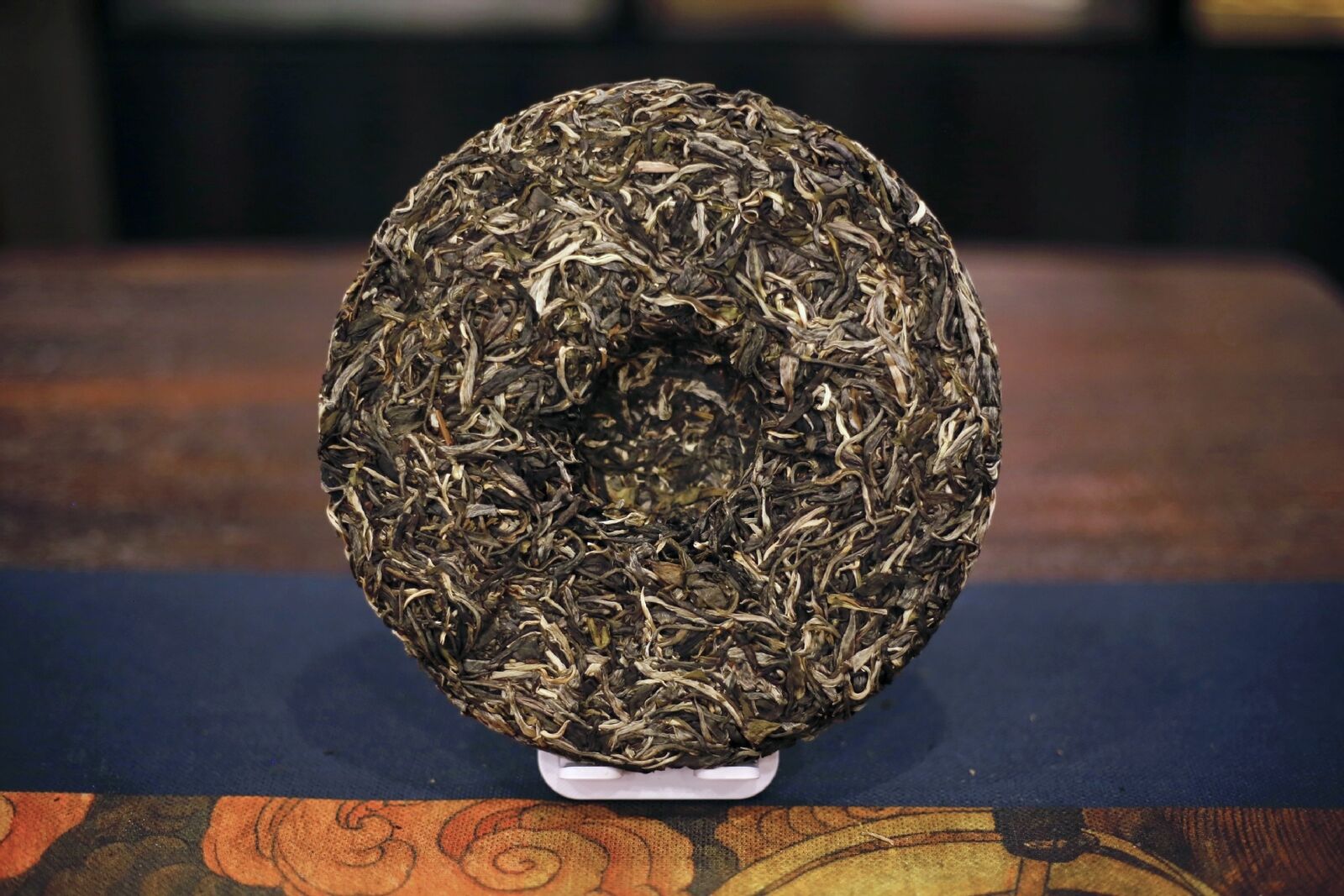 HelloYoung 357g Yunnan Pu'er Tea Raw Tea Mint Hetang Cake Tea Healthy Organic Tea