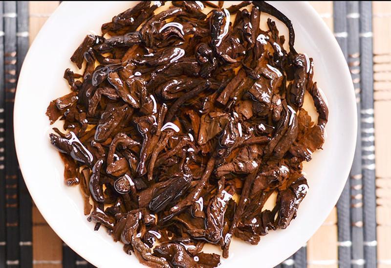 HelloYoung357g Yunnan Pu-erh Tea Pu'er Ripe Tea Menghai Spring Cooked Black Seven Cake Tea