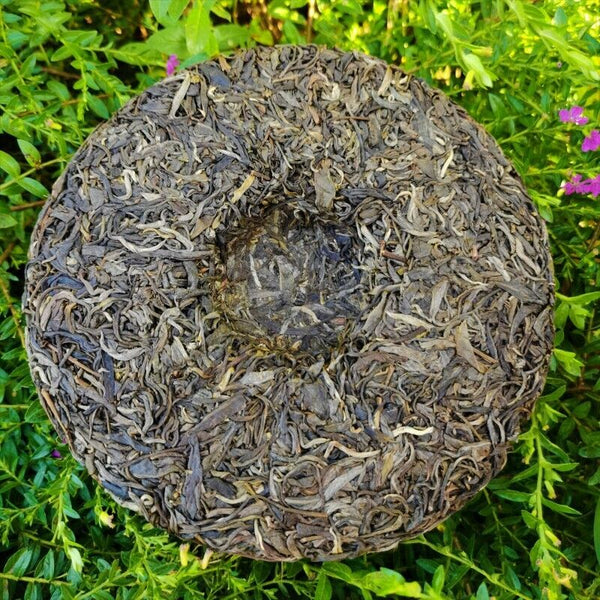 HelloYoung 357g Top Xigui Ancient Tree Pu'er Tea High Quality Yunnan Qizi Cake Green Tea
