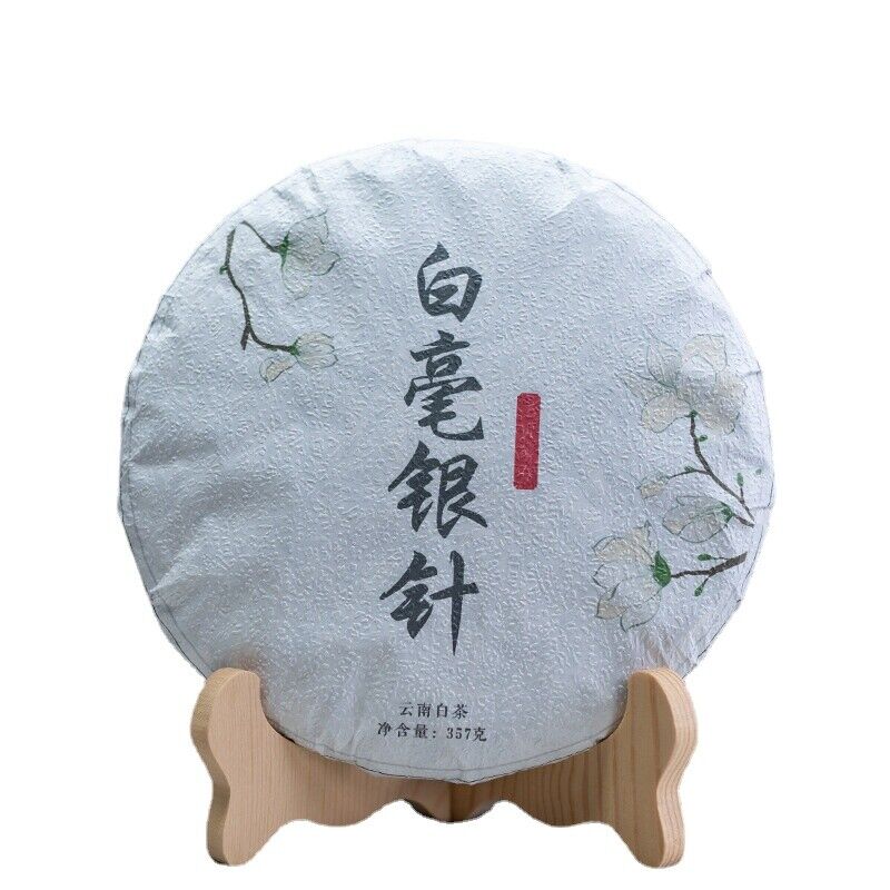 HelloYoung 357g white hair silver needle Yunnan ancient tree tea cake moonlight white tea Main image