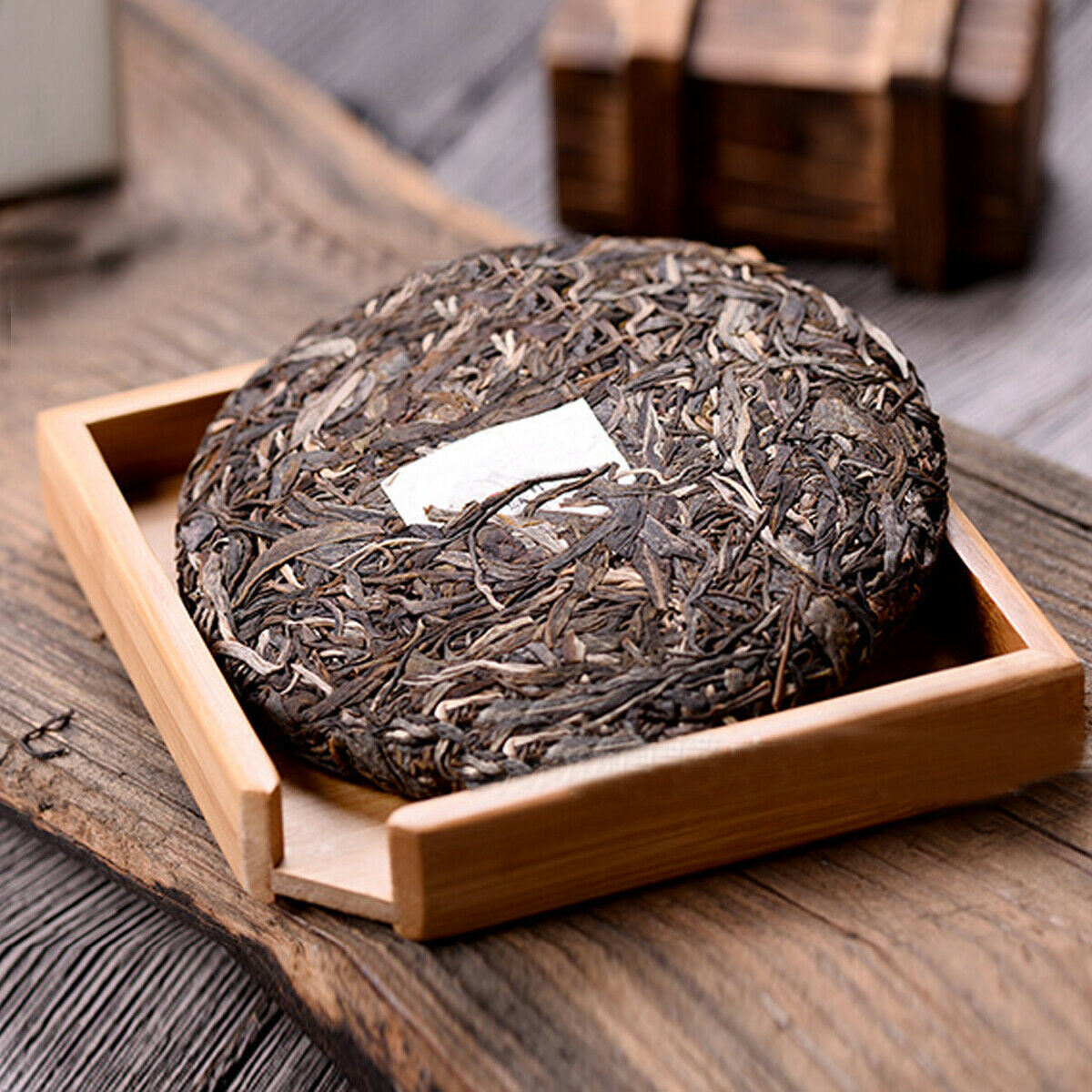 HelloYoung Pu-erh Raw Tea Cake High Mountain Ancient Trees Early Spring Pure Material 200g