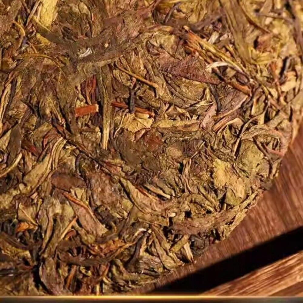 Premium Grade Yunnan - Originated 357g Mansong Golden - Leaf Pu'er Raw Tea Secondary image