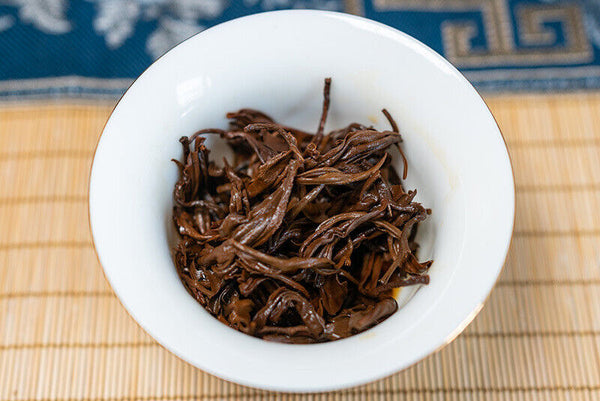 HelloYoung Yunnan black tea one bud one leaf curved strip golden silk Yunnan black tea