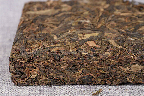 HelloYoung 500g Yunnan Bangma Big Snow Mountain Raw Tea Brick Golden Leaf First Spring Tea