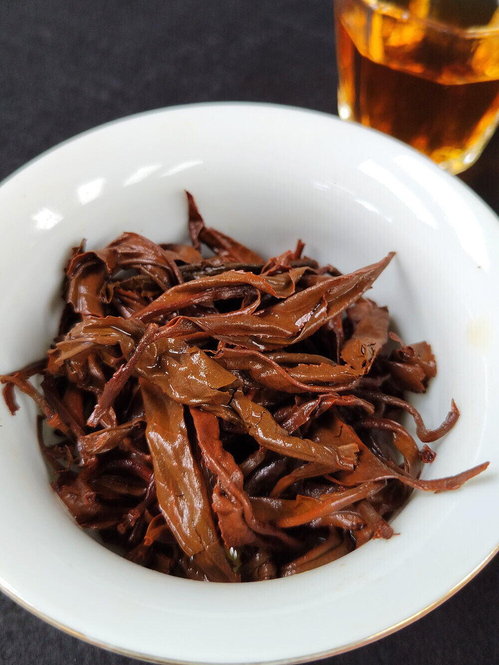 HelloYoung Yunnan sun black tea old tree black tea seven cakes tea Dian Hong work black tea