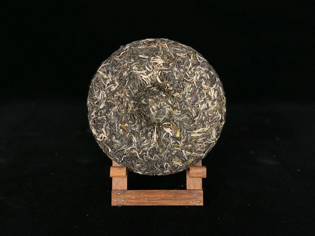 HelloYoung 357g Yunnan Pu'er Raw Tea Cake Baiying Mountain Ancient Pure Material Raw Tea