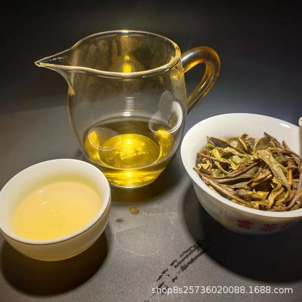 HelloYoung Yunnan Pu'er Raw Tea Big Leaf Ancient Tea Banzhang Single Pearl 357g Tea Cake